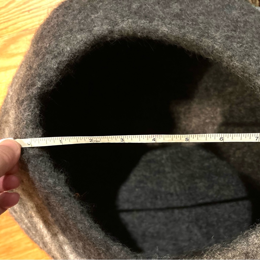 Felted Cat Cave - Picture 6 of 8